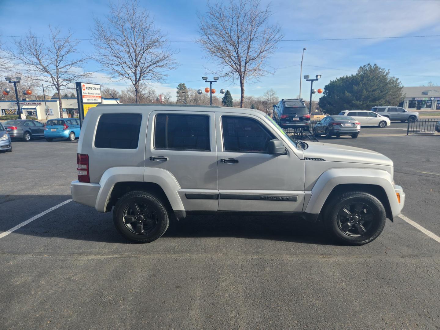 2012 JEEP LIBERTY SPORT 4WD (1C4PJMAK9CW) with an 3.7L V6 SOHC 12V engine, 4-Speed Automatic transmission, located at 8595 Washington St., Thornton, CO, 80229, (303) 287-5511, 39.852348, -104.978447 - Are you in the market for a pre-owned vehicle in Thornton, CO? Look no further than D1 Auto Credit - Thornton. As a trusted used car dealer in Denver County, Jefferson County, and Adams County, we specialize in providing bad credit auto loans for quality used and pre-owned cars, trucks, vans, SUVs, - Photo#4